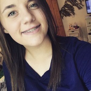 Meet your Posher, Abby